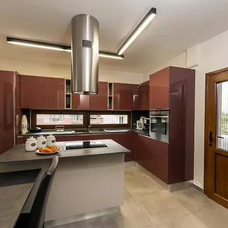 Apartment Beautiful Modern House With Meteora View *