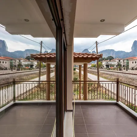 Beautiful Modern House With Meteora View * Kalambaka